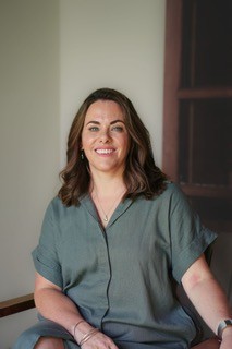 Jo Bealey Attachment Diploma Tutor